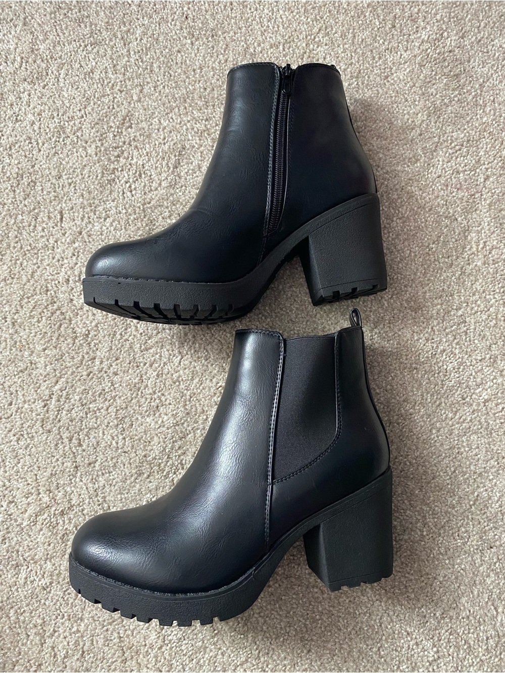 New Moda Chics Chelsea Ankle Platform Chunky Black Boots Women’s Size 8.5 Grunge